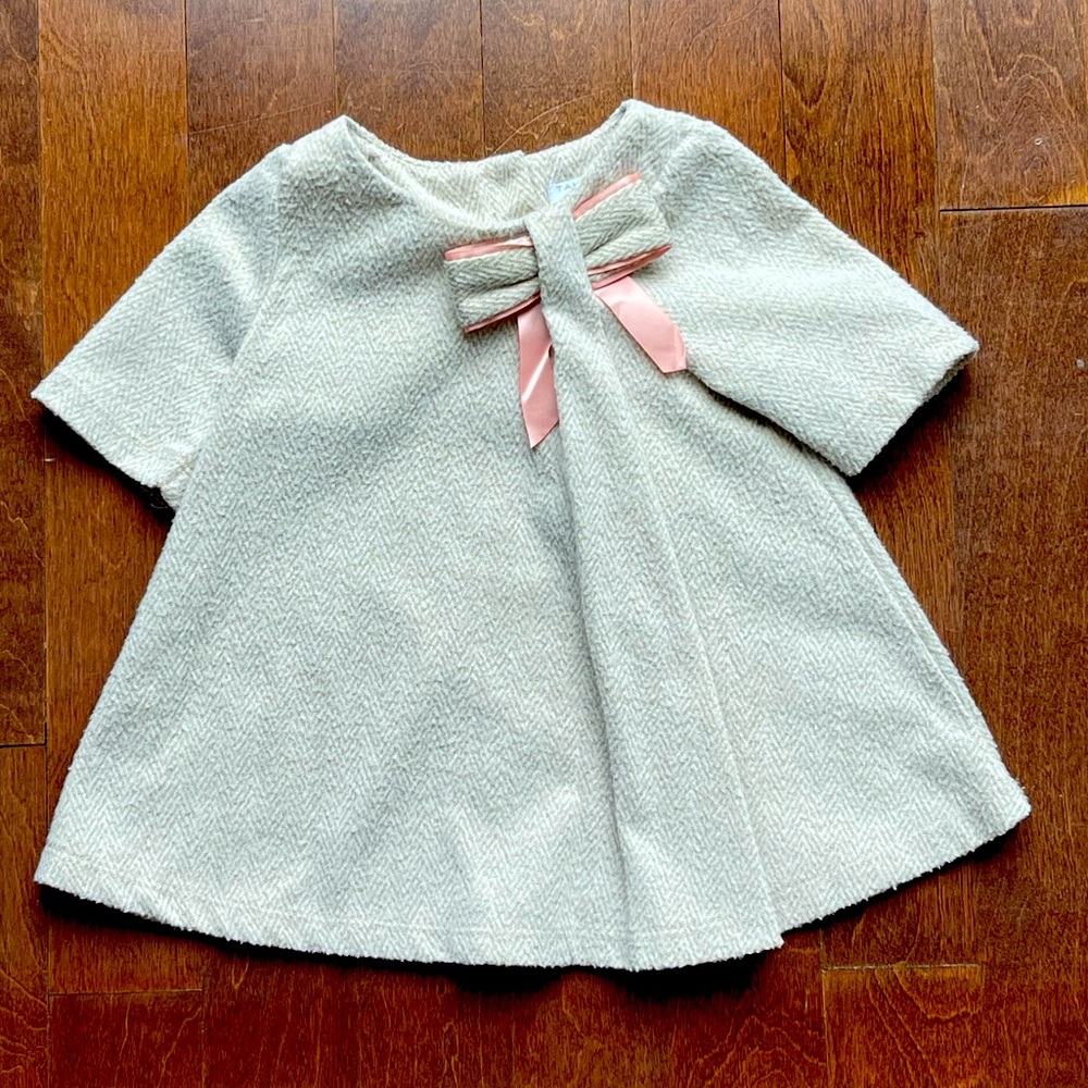 2T Tahari tunic dressy top